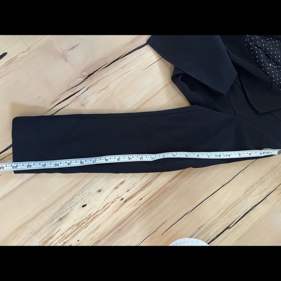 Fitted Ruffle Collar Blazer Jacket - Picture 10 of 11